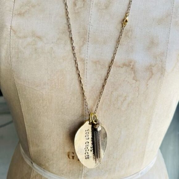 Convertible green onyx and prehnite hand stamped necklace. - Picture 7 of 7